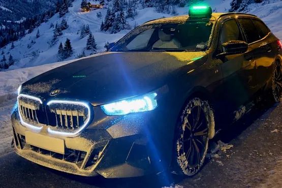 reservation en ligne chauffeur taxi chambery
